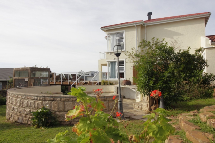 3 Bedroom Property for Sale in Wavecrest Eastern Cape